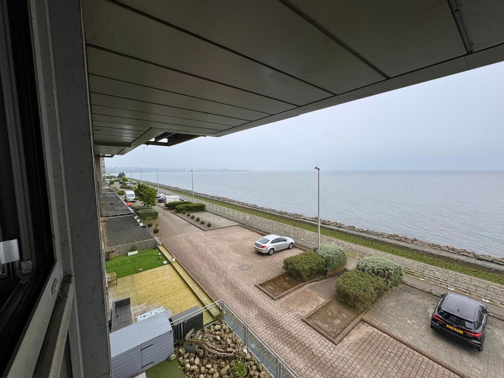 Ocean Park Apartments - Oceanfront - Free Parking And Fast Wifi Edimburgo Esterno foto