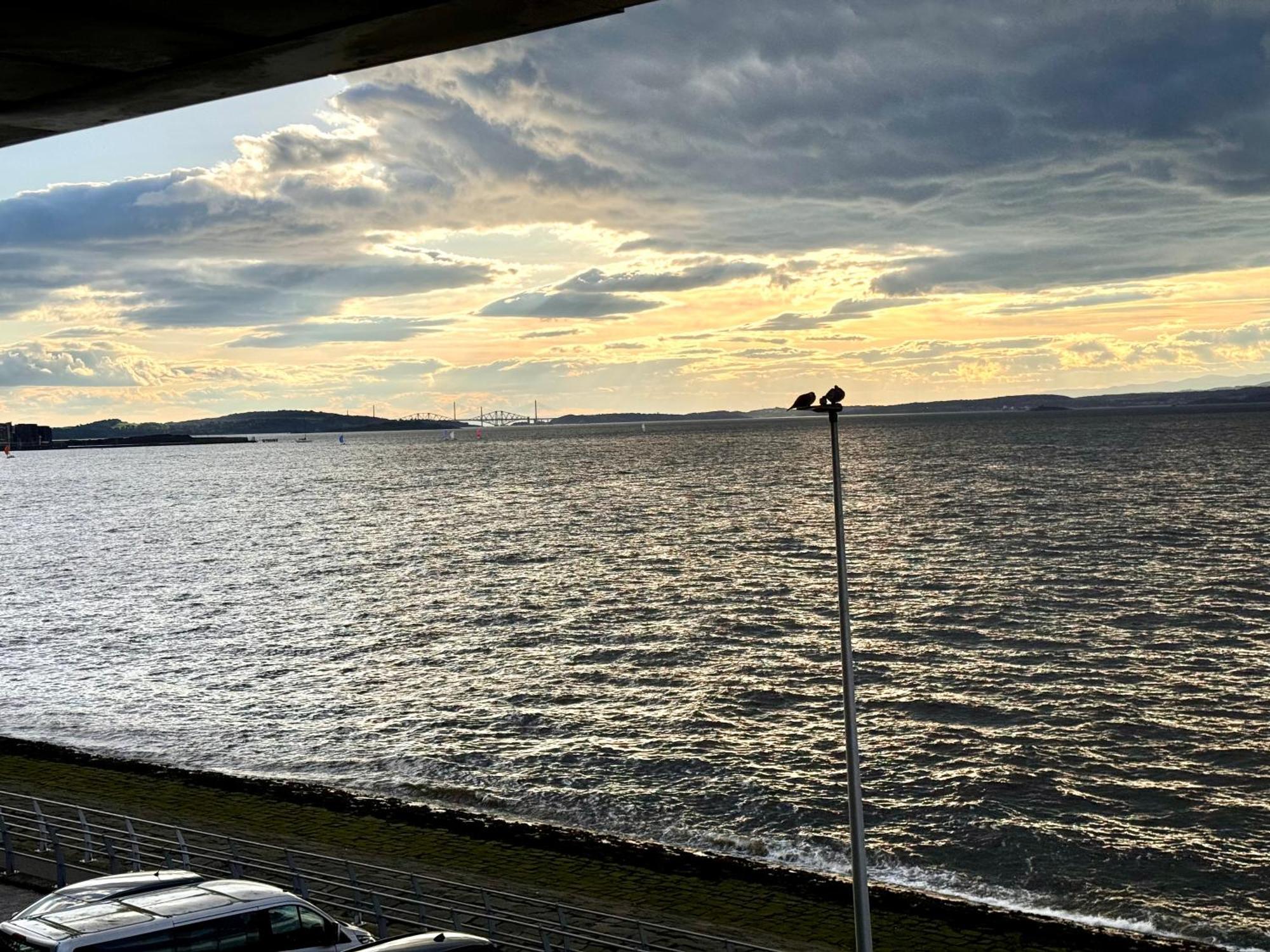 Ocean Park Apartments - Oceanfront - Free Parking And Fast Wifi Edimburgo Esterno foto