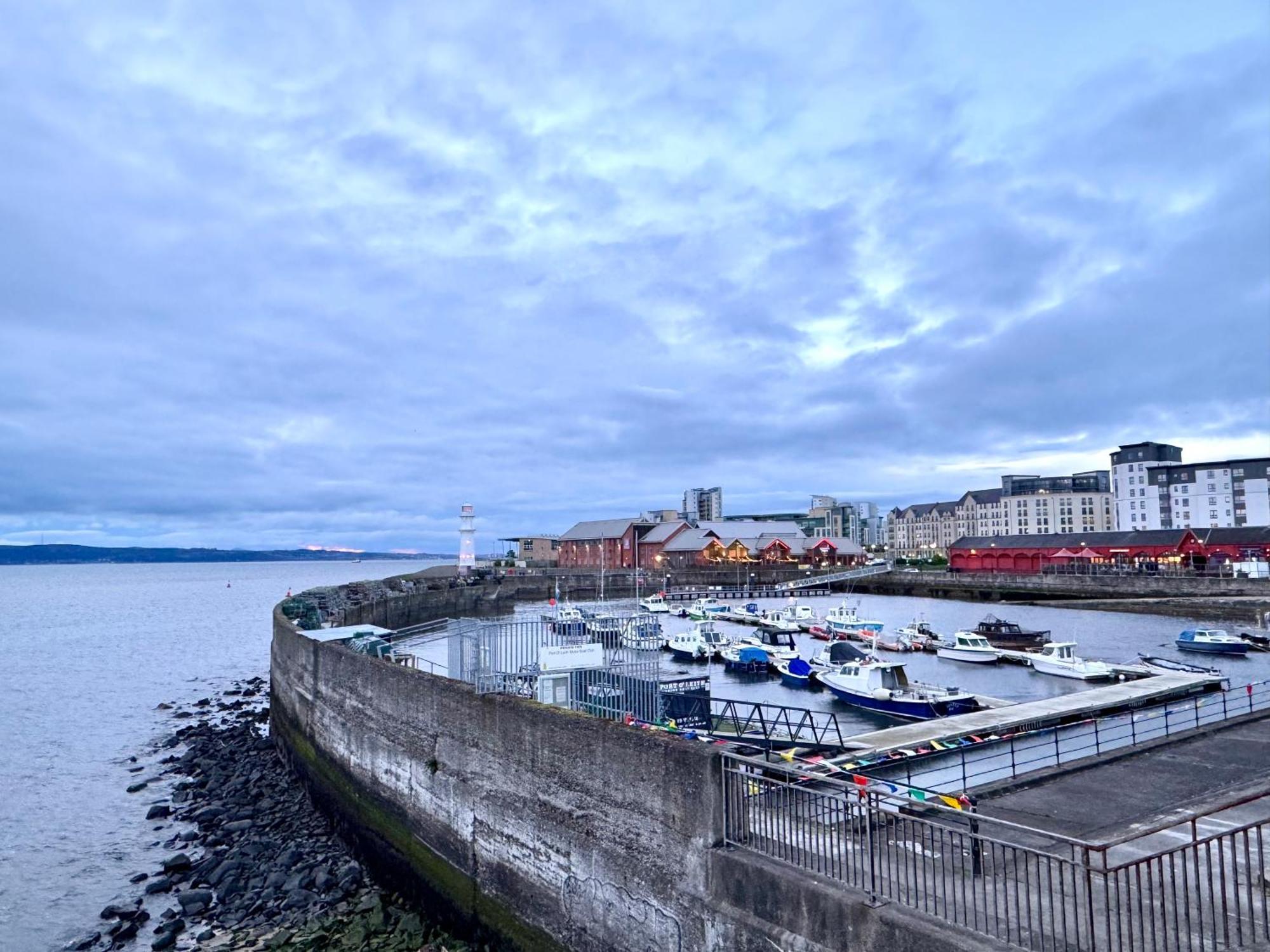 Ocean Park Apartments - Oceanfront - Free Parking And Fast Wifi Edimburgo Esterno foto