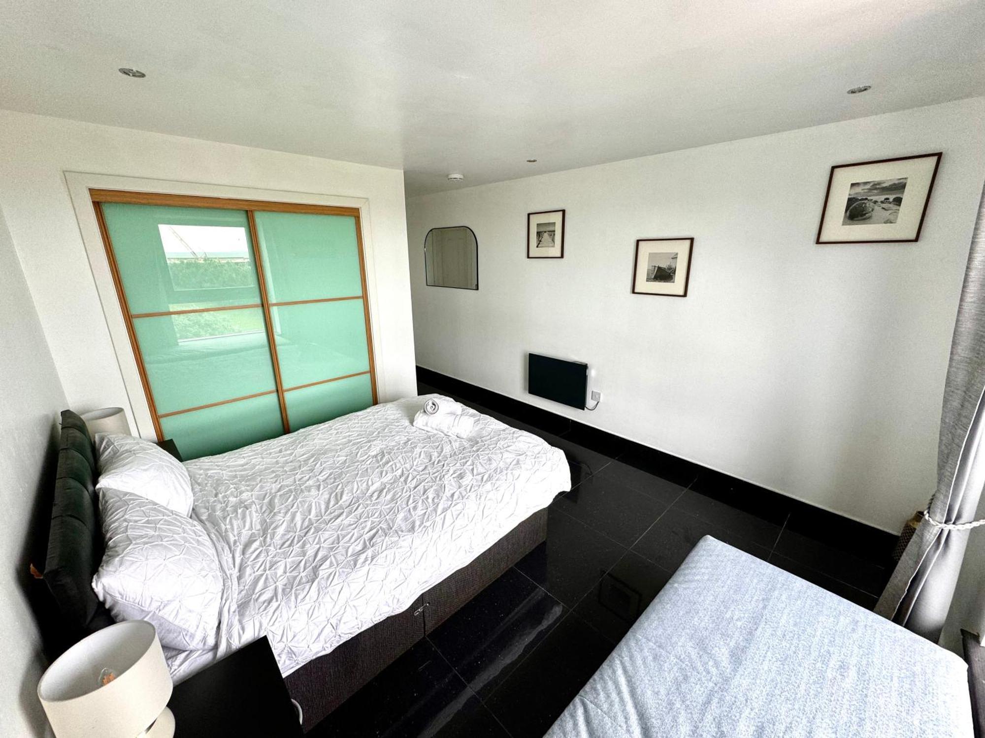 Ocean Park Apartments - Oceanfront - Free Parking And Fast Wifi Edimburgo Esterno foto