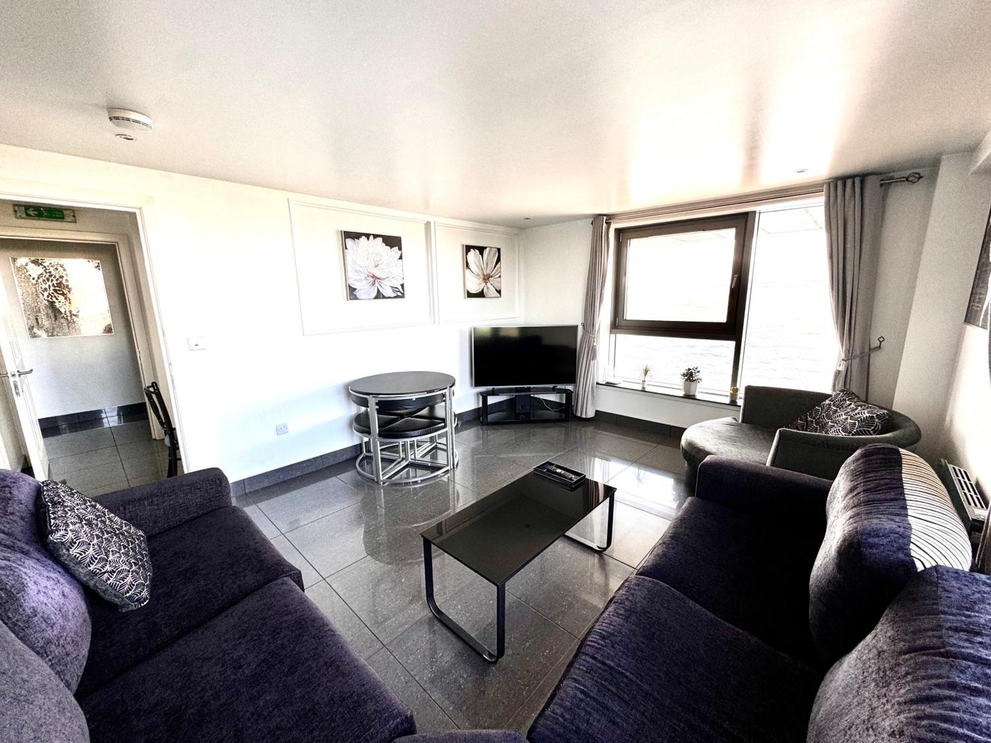 Ocean Park Apartments - Oceanfront - Free Parking And Fast Wifi Edimburgo Esterno foto