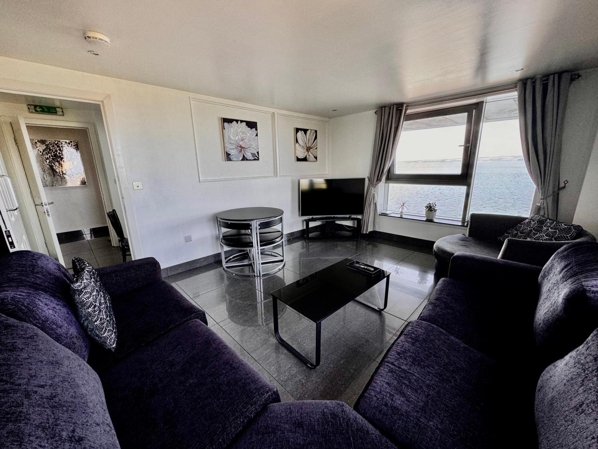 Ocean Park Apartments - Oceanfront - Free Parking And Fast Wifi Edimburgo Esterno foto
