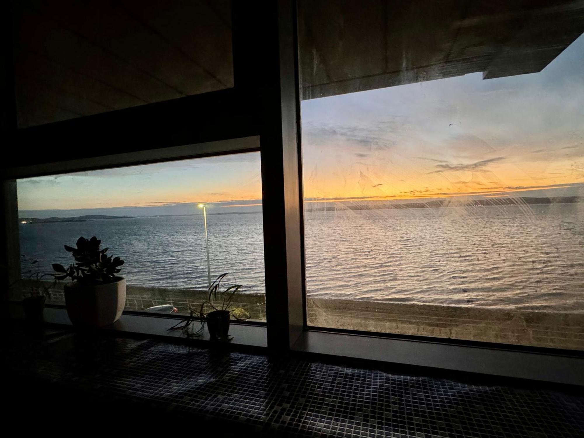 Ocean Park Apartments - Oceanfront - Free Parking And Fast Wifi Edimburgo Esterno foto