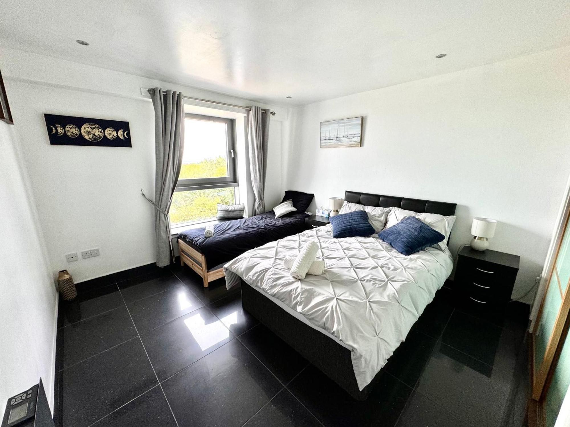 Ocean Park Apartments - Oceanfront - Free Parking And Fast Wifi Edimburgo Esterno foto