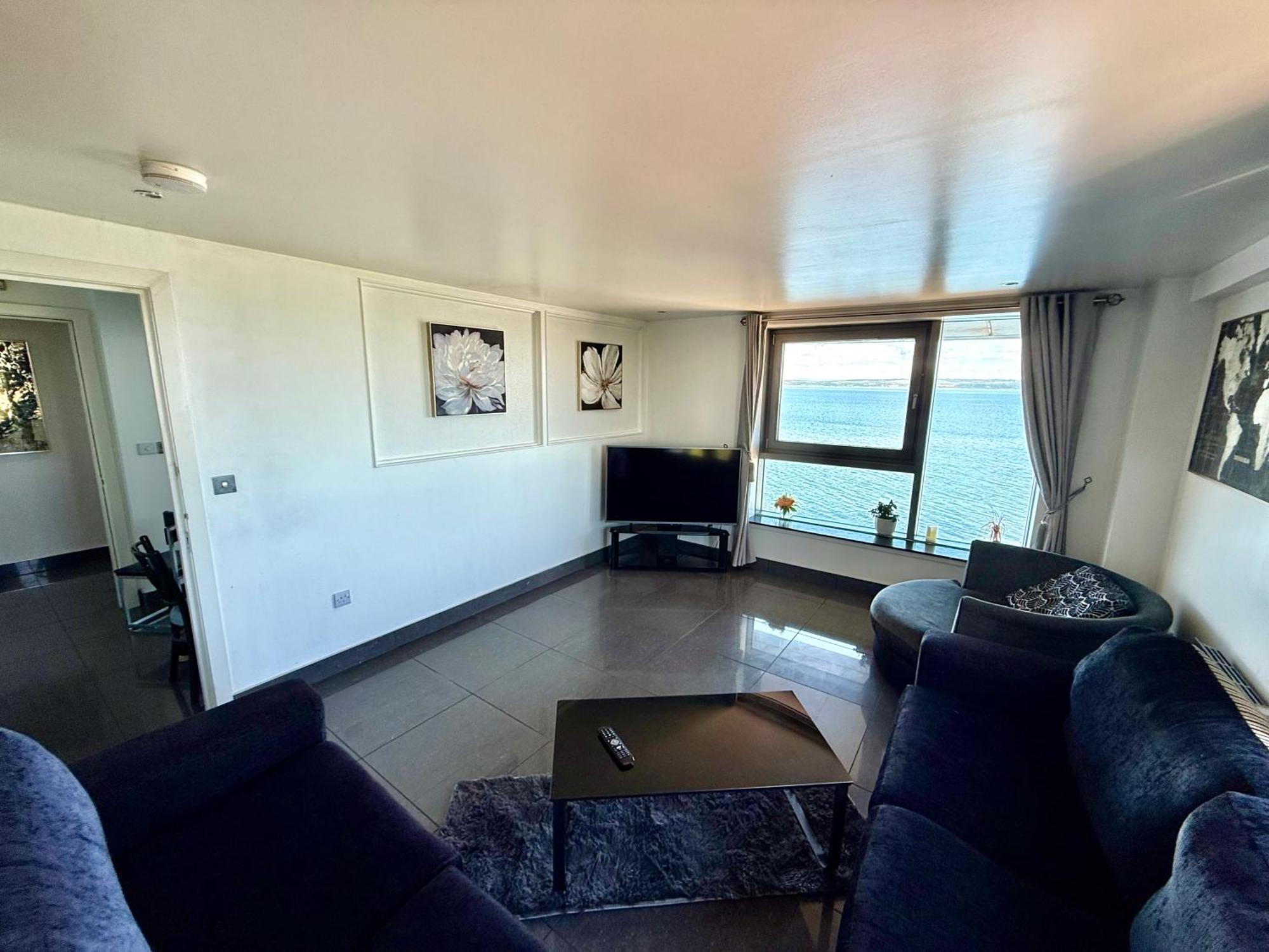 Ocean Park Apartments - Oceanfront - Free Parking And Fast Wifi Edimburgo Esterno foto